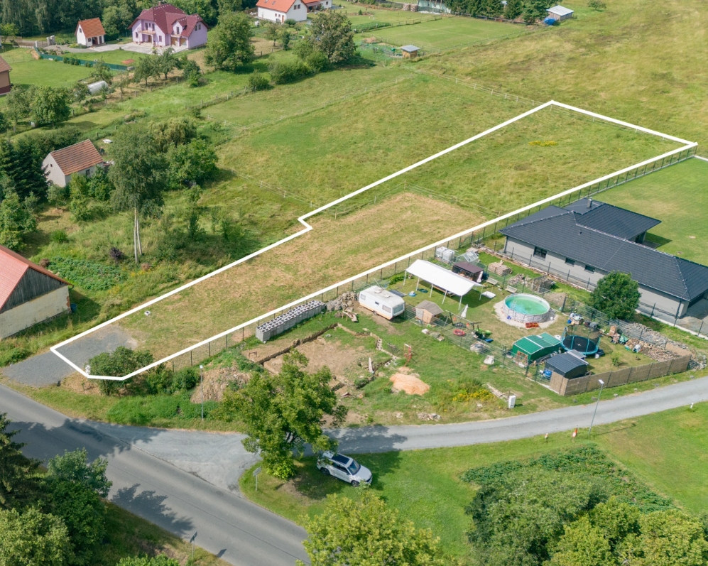 Prodej stavebního pozemku v Újezdu u Horšic