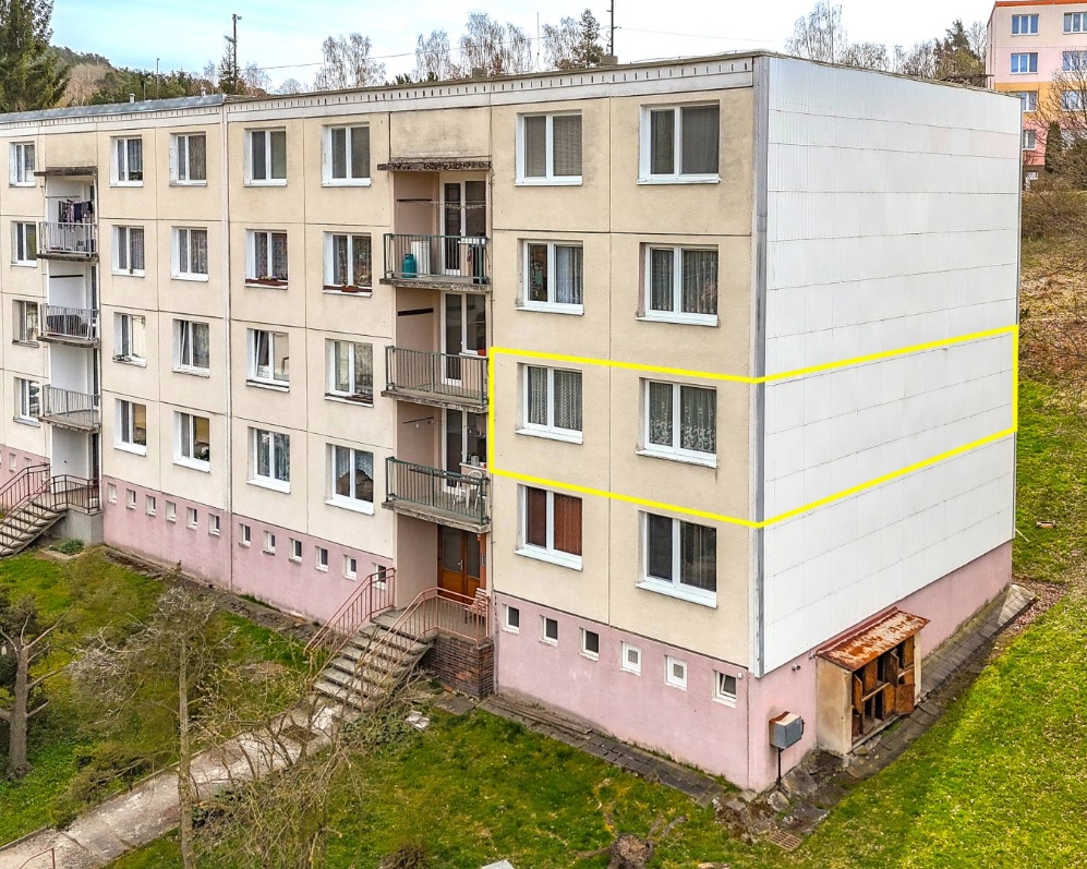 Prodej prostorného bytu 3+1 v Plasích